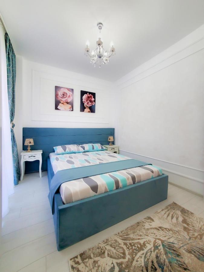 Unique Hotel Apartments Iasi Bagian luar foto