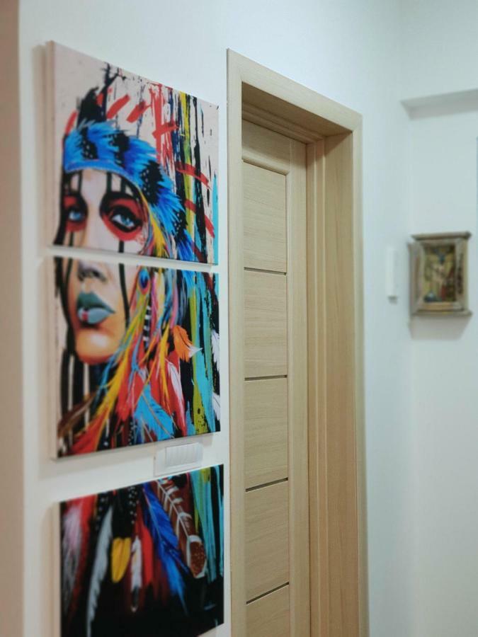 Unique Hotel Apartments Iasi Bagian luar foto