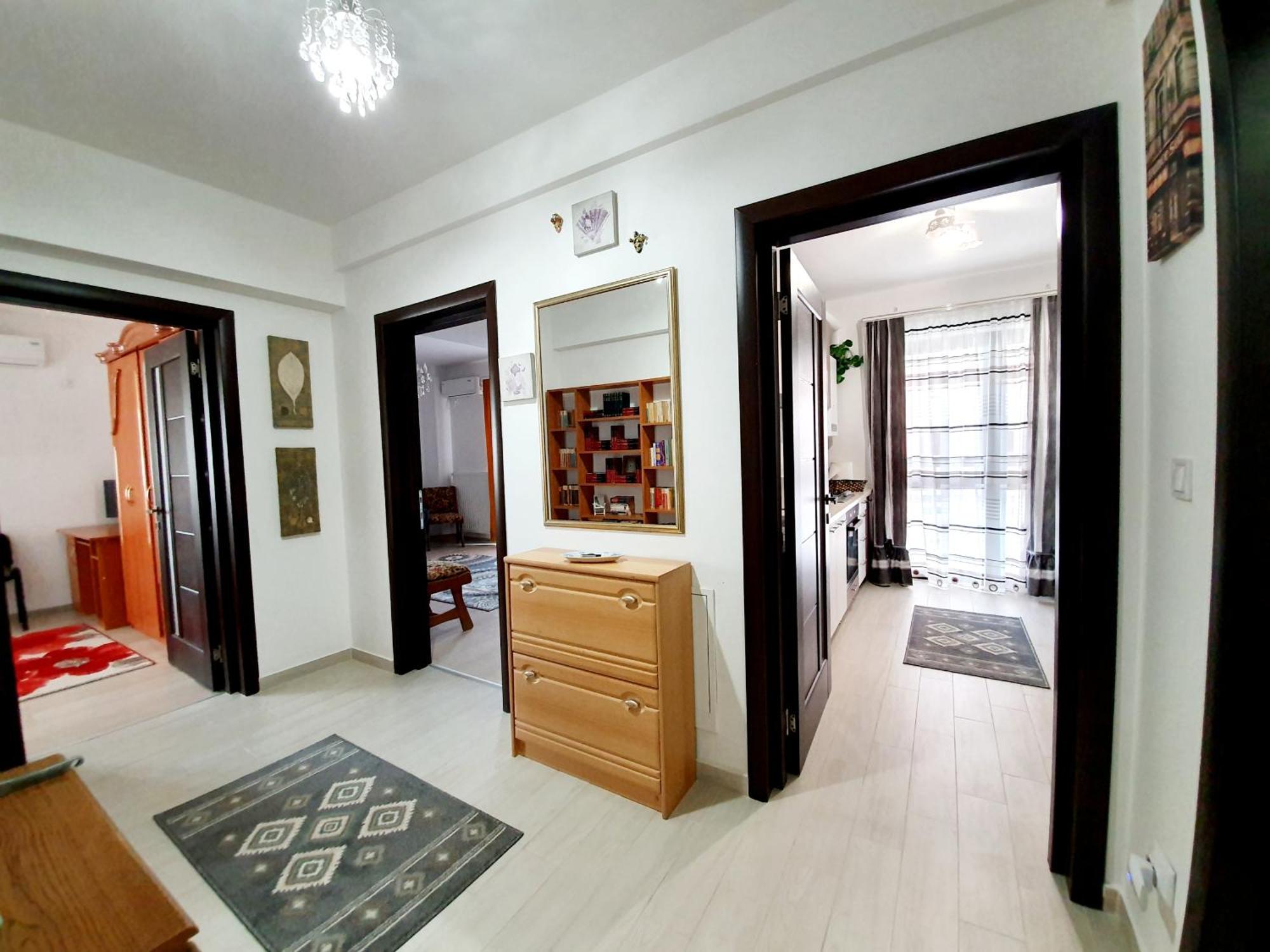 Unique Hotel Apartments Iasi Bagian luar foto