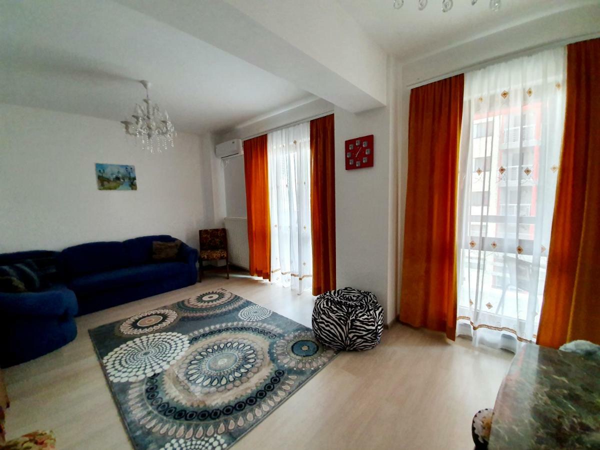 Unique Hotel Apartments Iasi Bagian luar foto